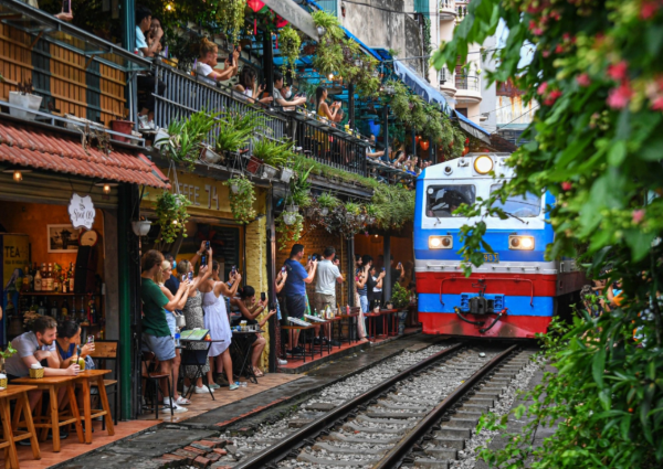 Hanoi Locals Travel & Transport