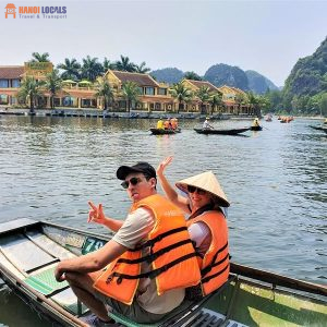 Boat trip Ninh Binh to Tam Coc - Hanoi Locals