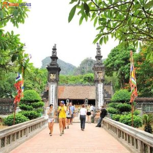 Hoa Lu Ancient Capital - Hanoi Locals