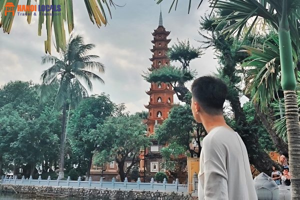 Tran Quoc Pagoda - Hanoi Locals