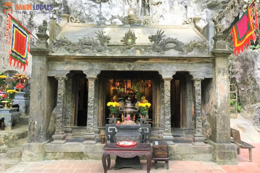 Hoa Lu Tu Tran Temple - Hanoi Locals Travel