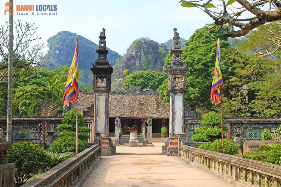 Hoa Lu Ancient Capital - Hanoi Locals Travel