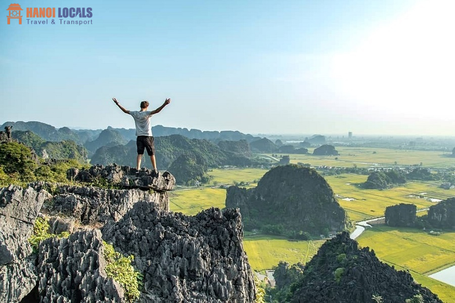 Mua Cave Viewpoint - Hanoi Locals Travel