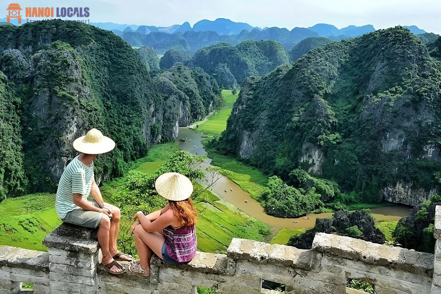 Mua Cave in Ninh Binh Vietnam - Hanoi Locals Travel