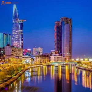 Saigon At Night - Hanoi Locals