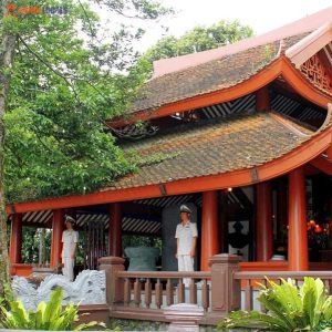 Uncle Ho Temple - Hanoi Locals Travel