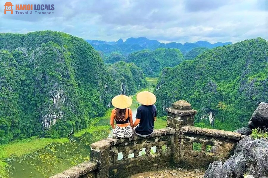 Mua Cave Ninh Binh - Hanoi Locals Travel