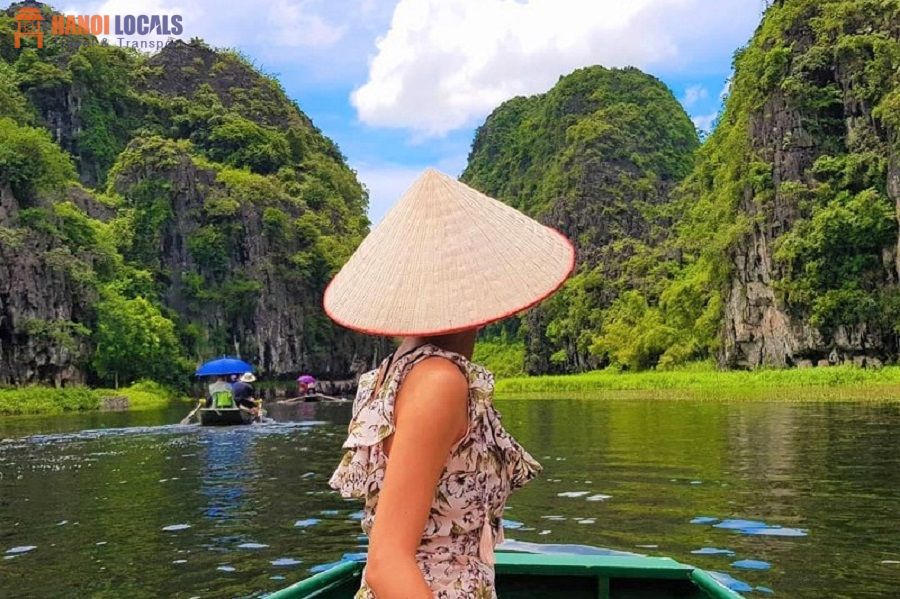 Trang An Boat Tour - Hanoi Locals Travel