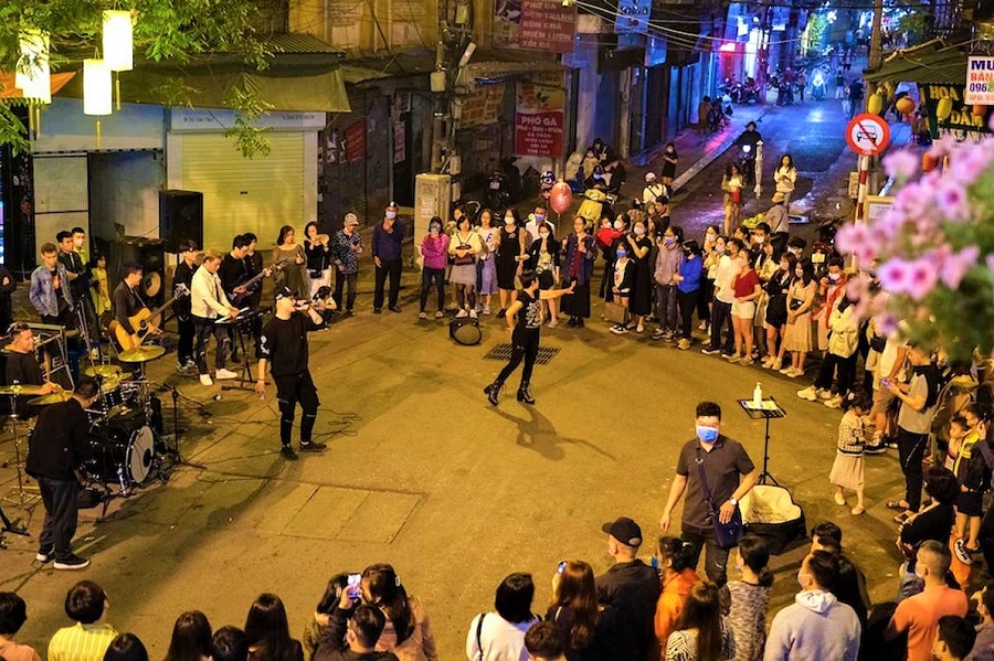 Bia Hoi Corner Street