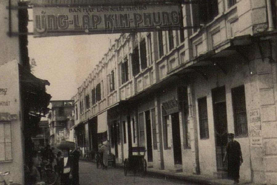 Ta Hien Street in the past