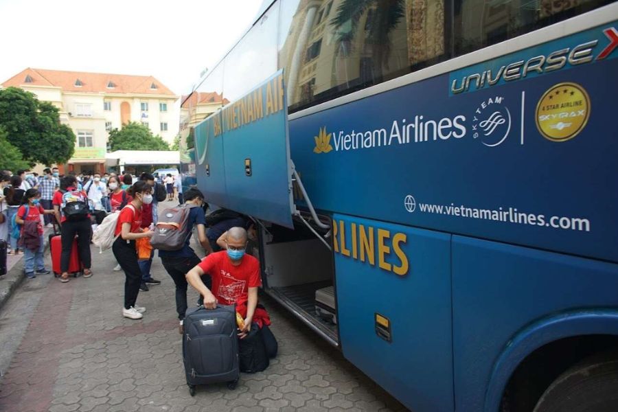 Vietnam Airlines minibus