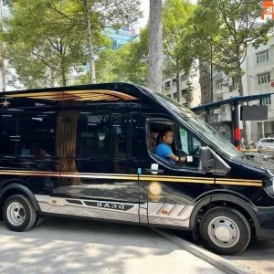 Mai Chau To Halong Bay Limousine - Hanoi Locals